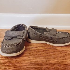 Oshkosh Toddler Loafers size 7